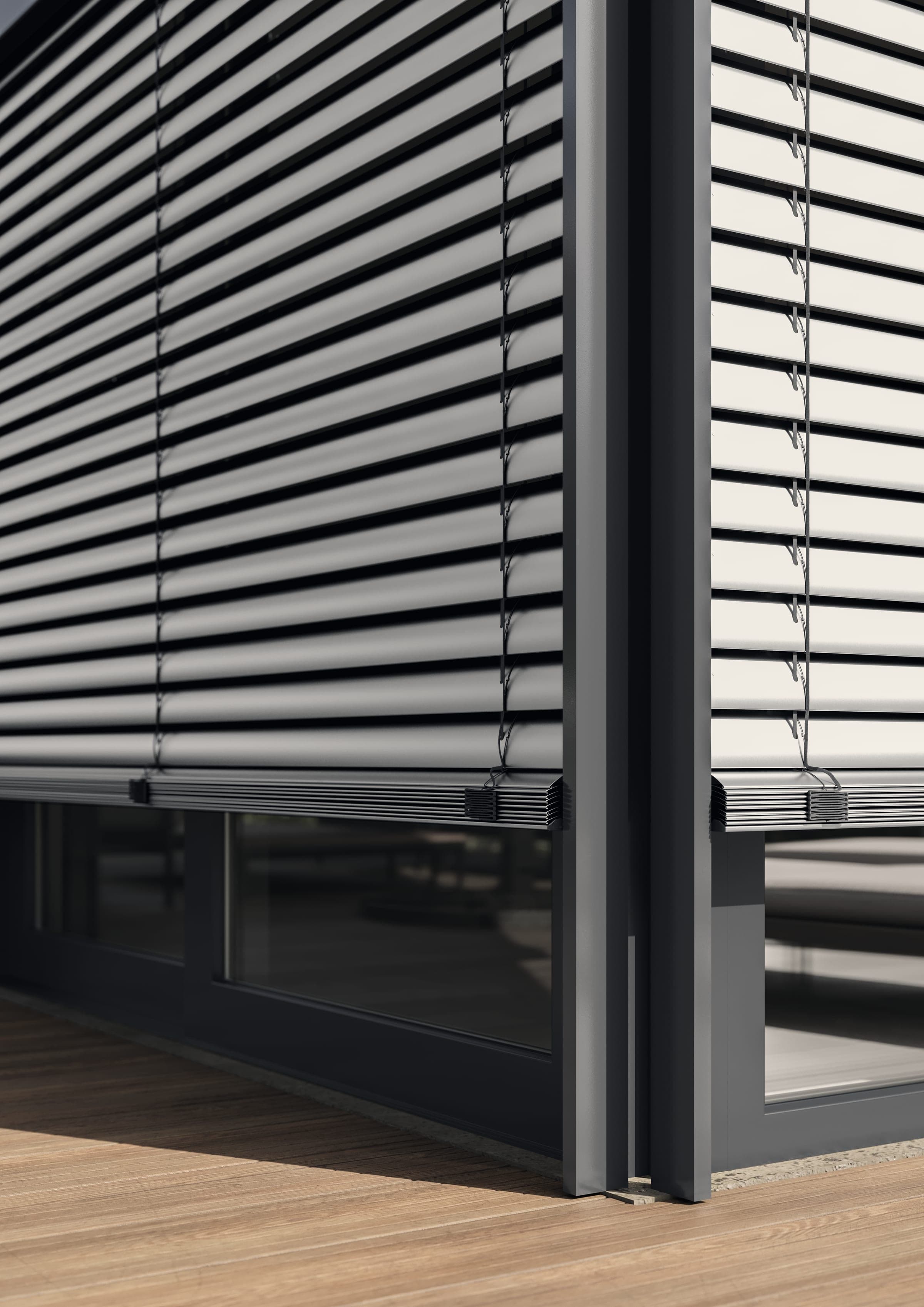 Detail der anthrazitfarbenen Aluminium-Lamellen eines Alulux Raffstore in der Seitenschiene